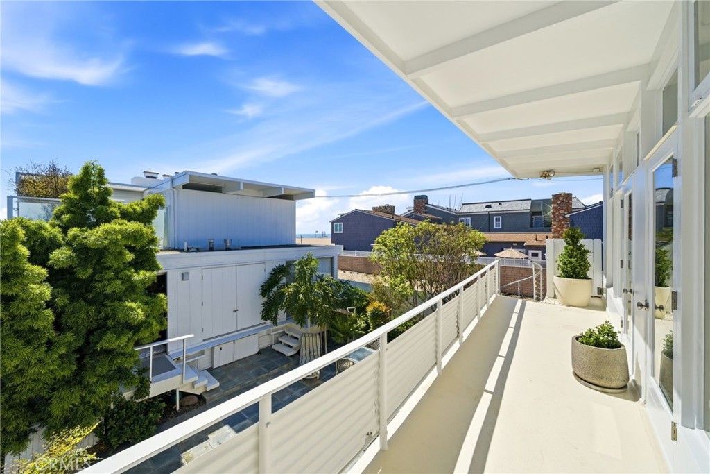 1210 W Oceanfront 1/2