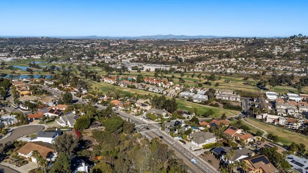 Carlsbad, California 92009, United States, 5 Bedrooms Bedrooms, ,5 BathroomsBathrooms,Residential,Active,141096