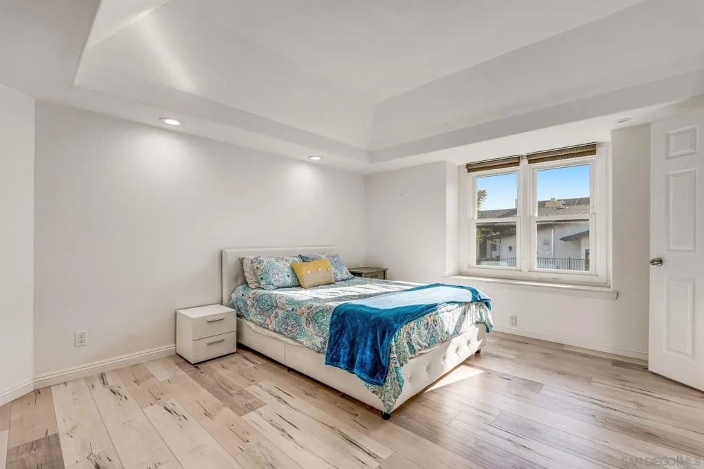 Carlsbad, California 92009, United States, 5 Bedrooms Bedrooms, ,5 BathroomsBathrooms,Residential,Active,141096