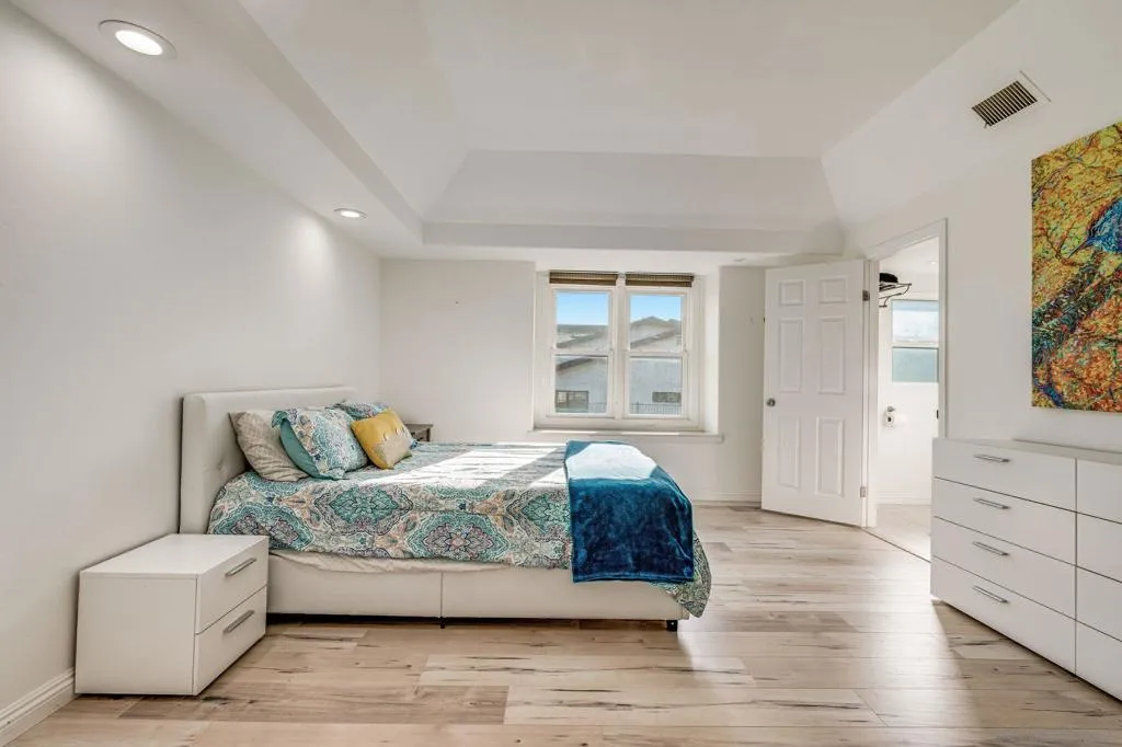 Carlsbad, California 92009, United States, 5 Bedrooms Bedrooms, ,5 BathroomsBathrooms,Residential,Active,141096