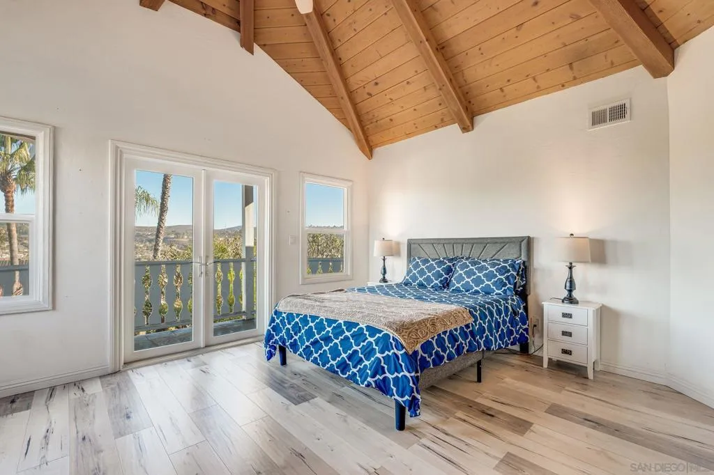 Carlsbad, California 92009, United States, 5 Bedrooms Bedrooms, ,5 BathroomsBathrooms,Residential,Active,141096