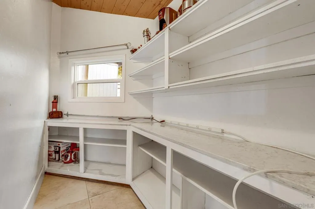 Carlsbad, California 92009, United States, 5 Bedrooms Bedrooms, ,5 BathroomsBathrooms,Residential,Active,141096