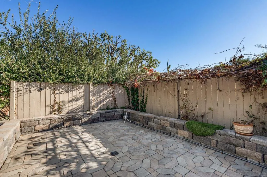 Carlsbad, California 92009, United States, 5 Bedrooms Bedrooms, ,5 BathroomsBathrooms,Residential,Active,141096