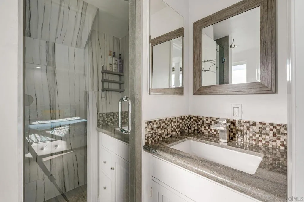 Carlsbad, California 92009, United States, 5 Bedrooms Bedrooms, ,5 BathroomsBathrooms,Residential,Active,141096