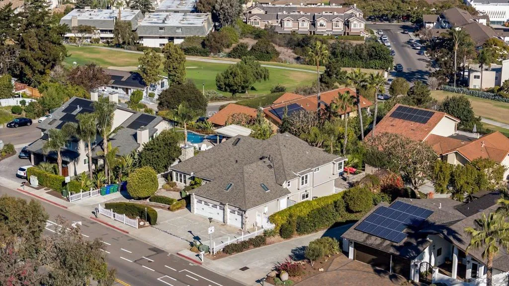 Carlsbad, California 92009, United States, 5 Bedrooms Bedrooms, ,5 BathroomsBathrooms,Residential,Active,141096