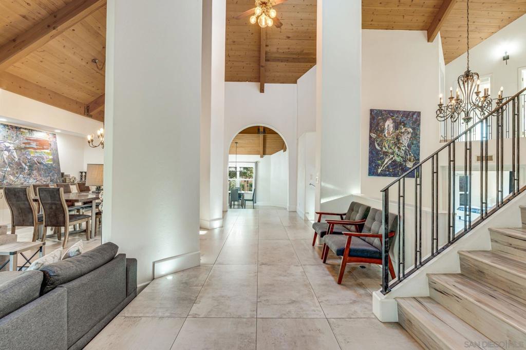 2608 La Costa Ave