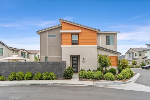 Photo of 893 Longhorn WAY, Rancho Mission Viejo, CA 92694 (MLS # OC26114682)