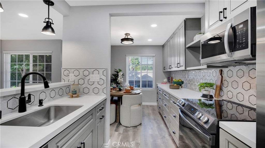 27 Christamon S, Irvine CA 92620 - Photo 8