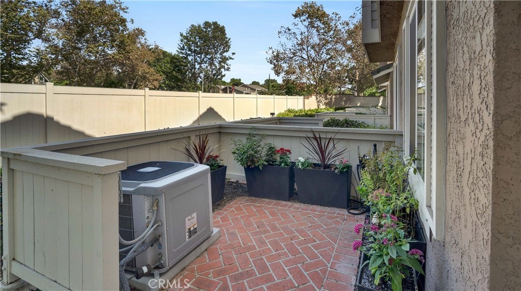 27 Christamon S, Irvine CA 92620 - Photo 11