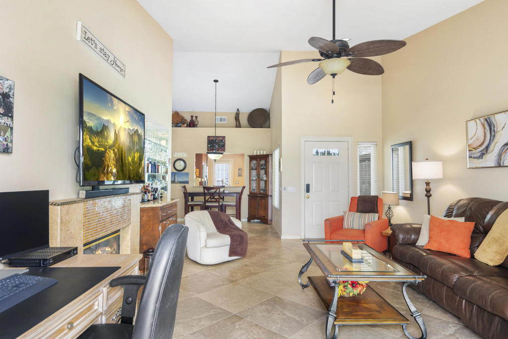 182 Desert Falls Circle