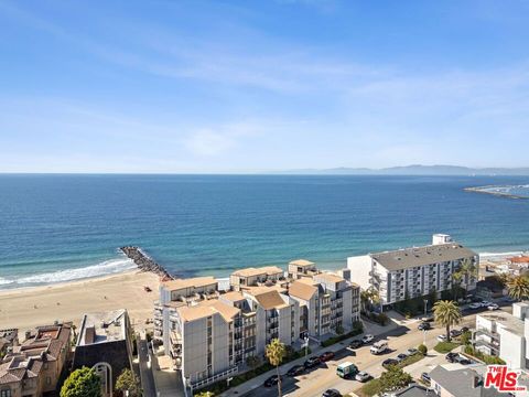 Tiny photo for 625 Esplanade #63, Redondo Beach, CA 90277 (MLS # 25606497)