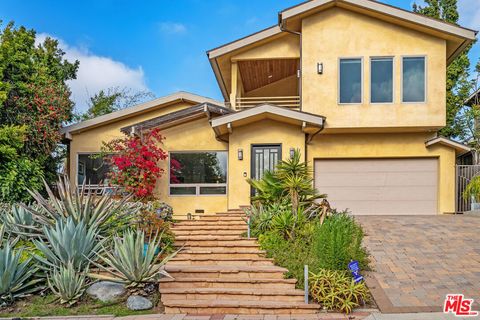 Tiny photo for 3260 Malcolm Avenue, Los Angeles, CA 90034 (MLS # 26697055)