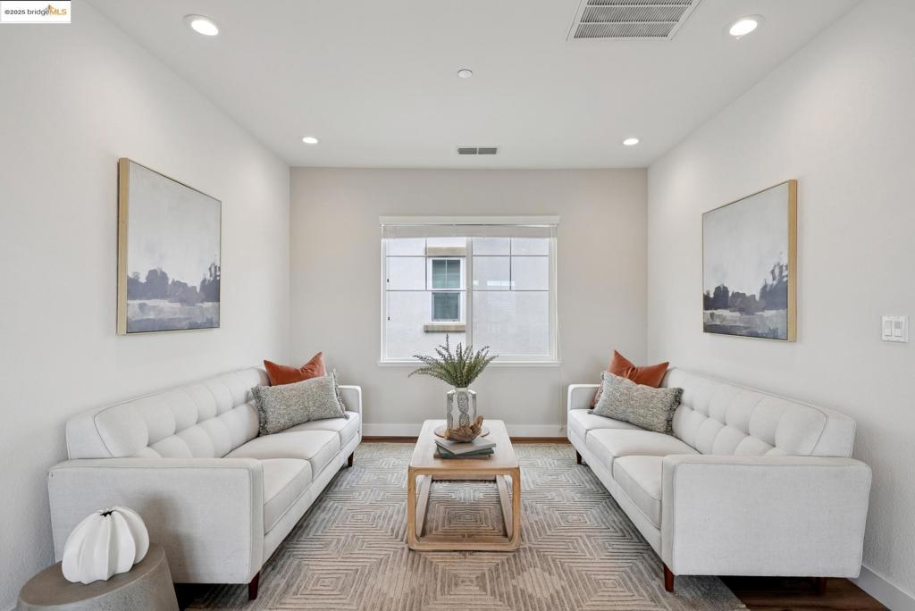 BRENTWOOD - Residential