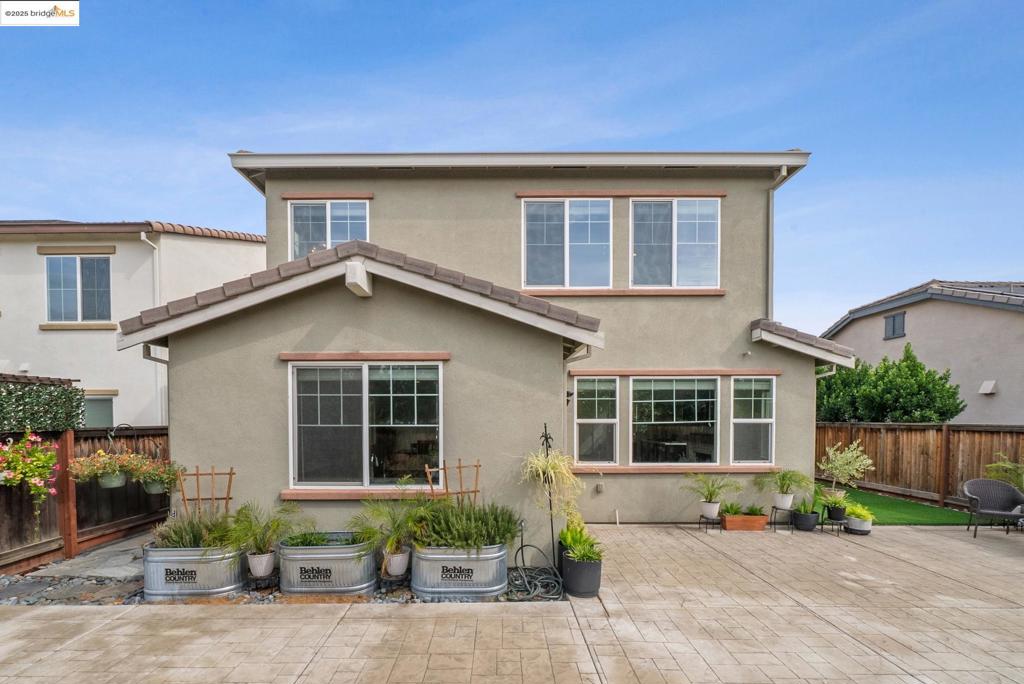 BRENTWOOD - Residential
