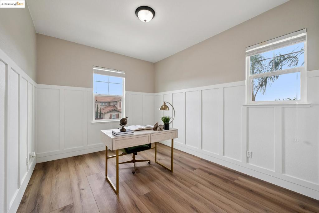 BRENTWOOD - Residential