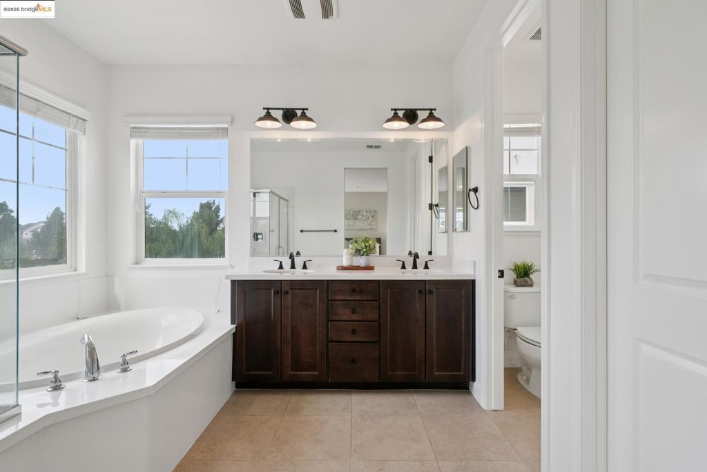 BRENTWOOD - Residential