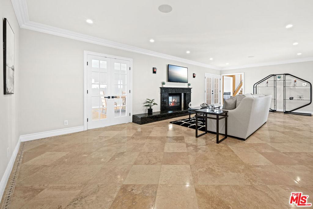 2563 Hutton Drive