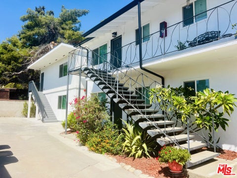 Photo of 285 W Montecito Avenue #G, Sierra Madre, CA 91024 (MLS # 26986849)