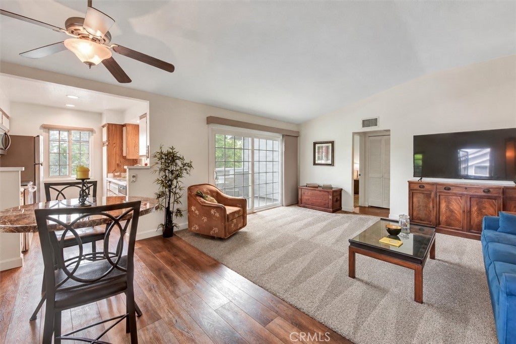 3500 S Greenville