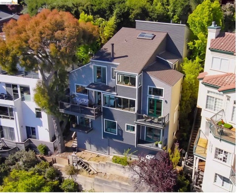 Photo of 267 Gravatt Dr Dr, Berkeley, CA 94705 (MLS # 41139282)