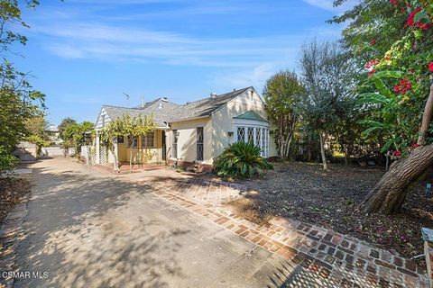 Photo of 14937 Greenleaf Street, Sherman Oaks, CA 91403 (MLS # 225005448)