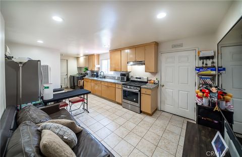 Photo of 4844 Bluebell, Valley Village, CA 91607 (MLS # SR26105720)