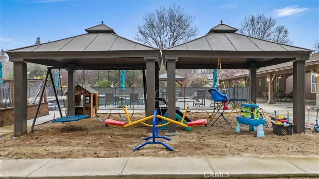 Atwater, California 95301, United States, 4 Bedrooms Bedrooms, ,3 BathroomsBathrooms,Residential,Active,24811