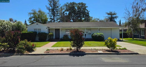 Photo of 2367 Palm Avenue AVE, Livermore, CA 94550 (MLS # 41148083)