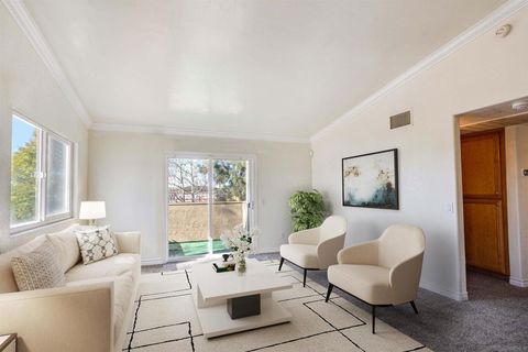 5009 Los Morros 18 Oceanside CA 92057