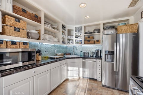 Tiny photo for 509 S Seaward AVE, Ventura, CA 93003 (MLS # SR26179292)