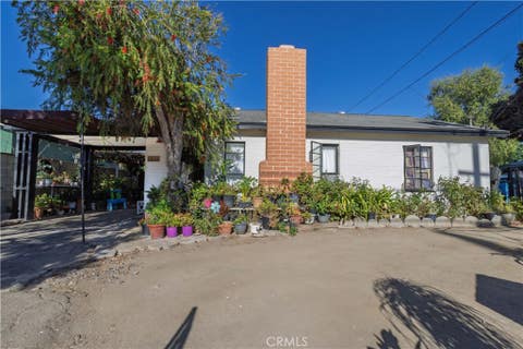 Photo of 6832 Bellaire Avenue AVE, North Hollywood, CA 91605 (MLS # SR26150703)