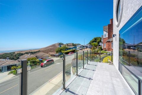 Tiny photo for 1174 Longview Avenue, Pismo Beach, CA 93449 (MLS # PI25176577)