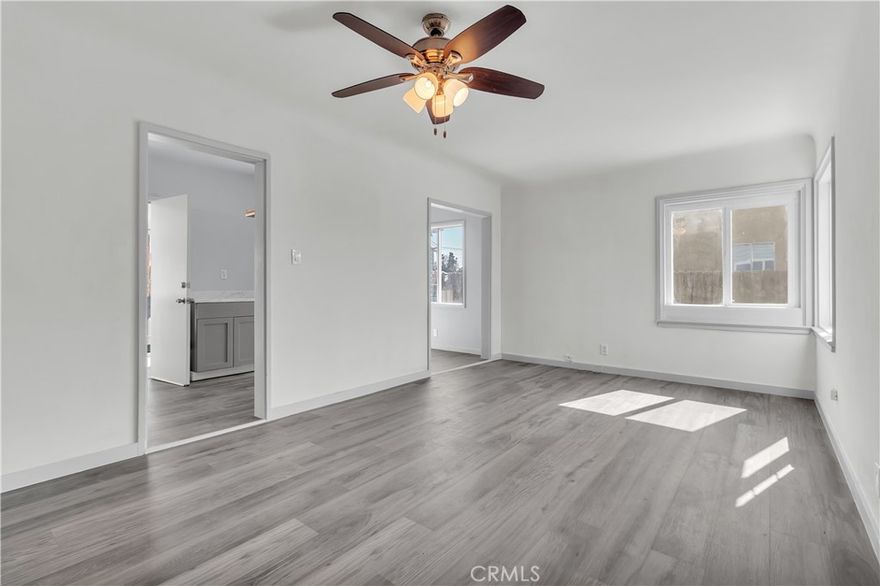 Perfect House comfort and functionality. Located in a SAFE and very GOOD AREA. Buyers must see this house on a big lot, near schools and restaurants.