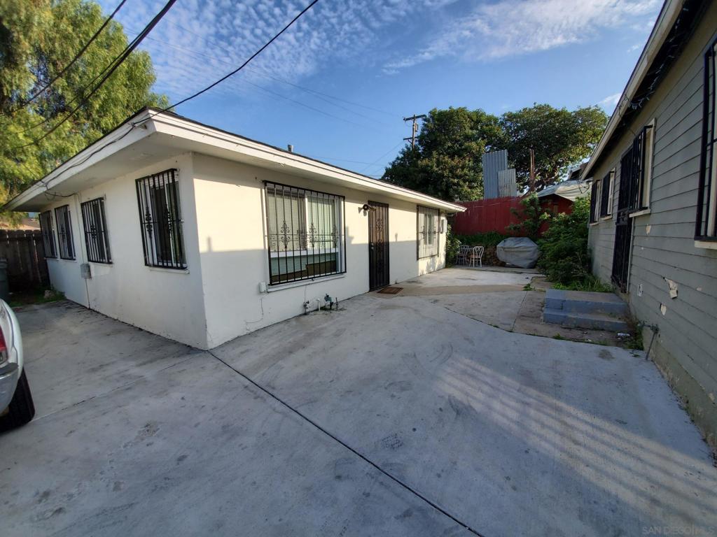 1329 35 Highland Ave