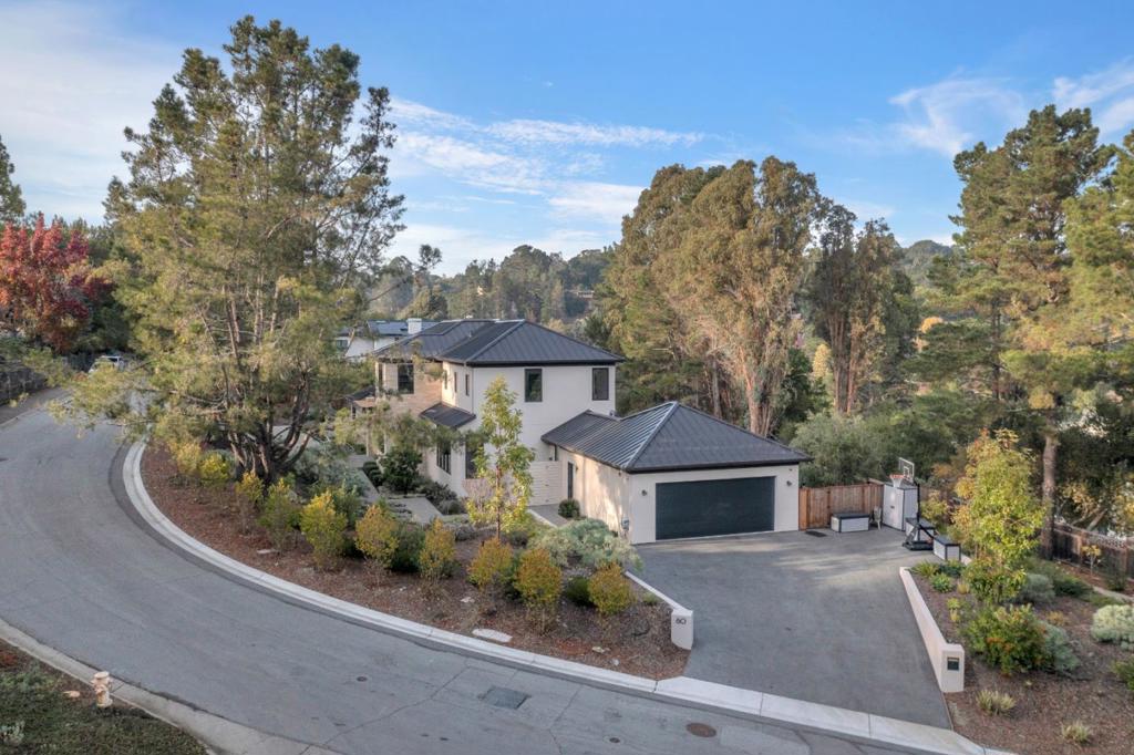 60 Glengarry Way
