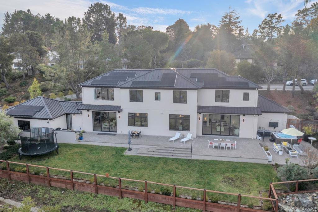 60 Glengarry Way