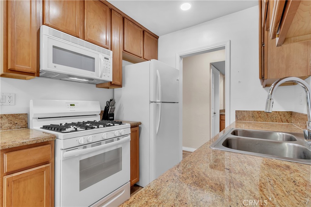 1480 W Lambert Road 289