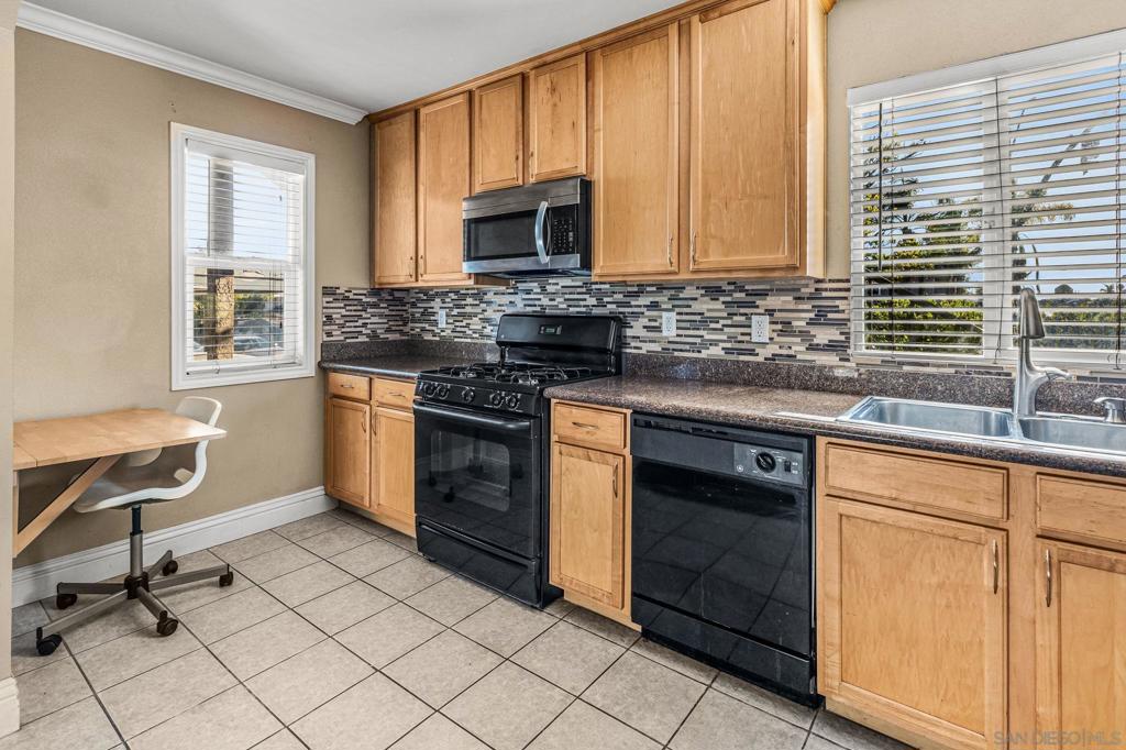 6101 Adelaide Ave 102