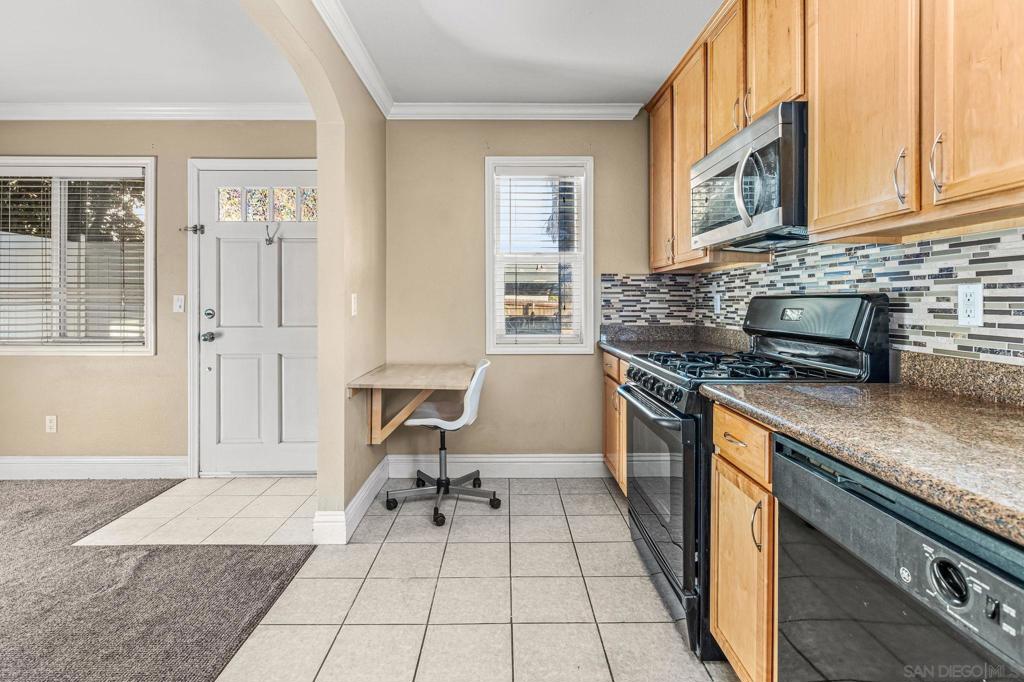 6101 Adelaide Ave 102