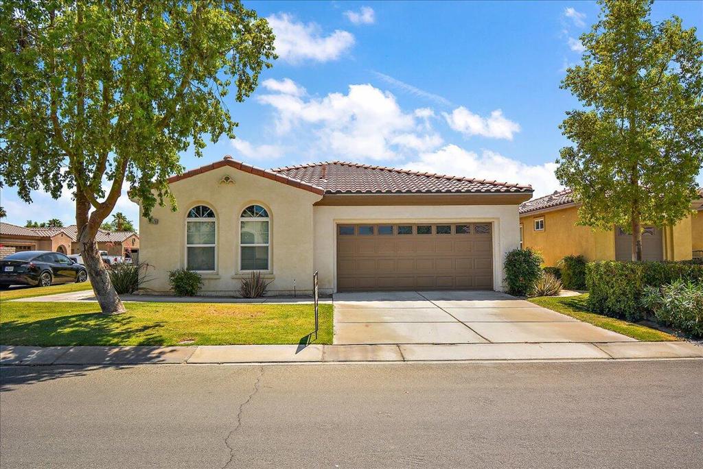 Check out this beautiful property. Three Nice size bedrooms, great kitchen and great room. Indian Palms has a very nice public golf course, a fitness center, resturant and bar all included in your low HOA's. Property is offered partially furnished . Put this on your must see list !!