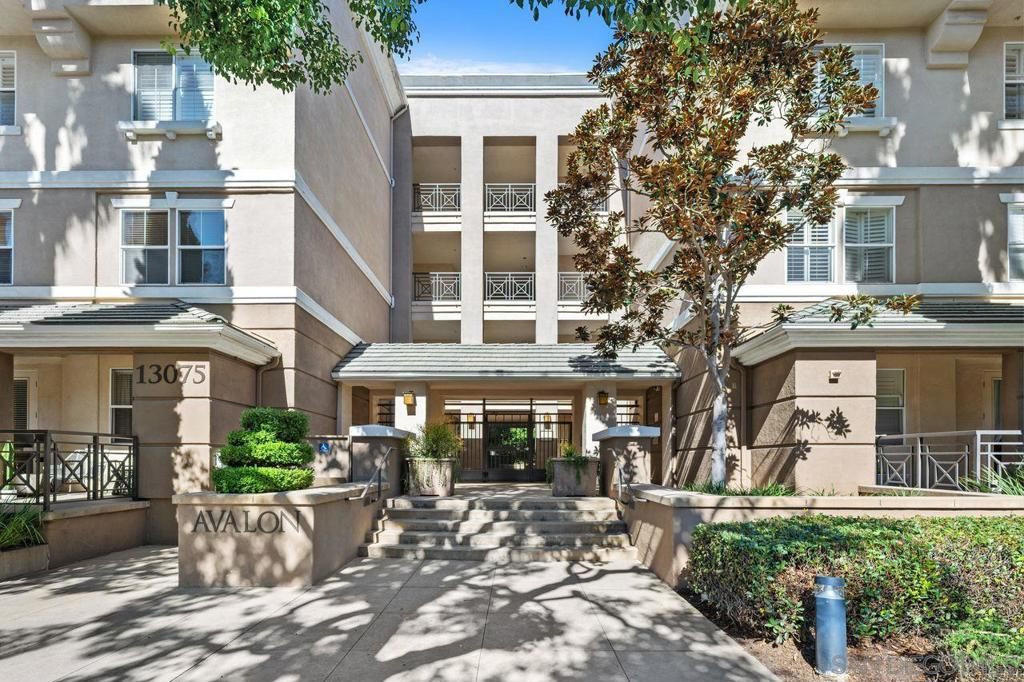 Photo of 13075 Pacific Promenade #318, Playa Vista, CA 90094 (MLS # 250041960SD)