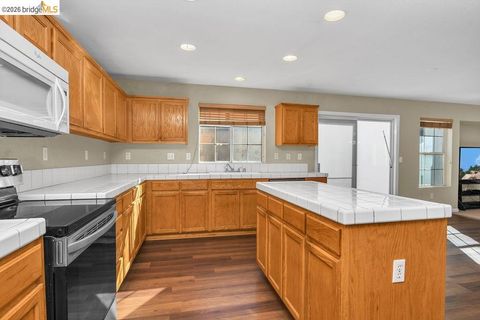 Tiny photo for 2004 2004 Hedge Way Ave, Brentwood, CA 94513 (MLS # 41126349)