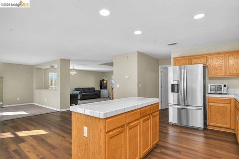 Tiny photo for 2004 2004 Hedge Way Ave, Brentwood, CA 94513 (MLS # 41126349)