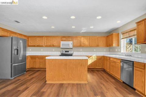 Tiny photo for 2004 2004 Hedge Way Ave, Brentwood, CA 94513 (MLS # 41126349)