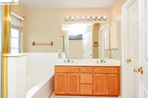 Tiny photo for 2004 2004 Hedge Way Ave, Brentwood, CA 94513 (MLS # 41126349)