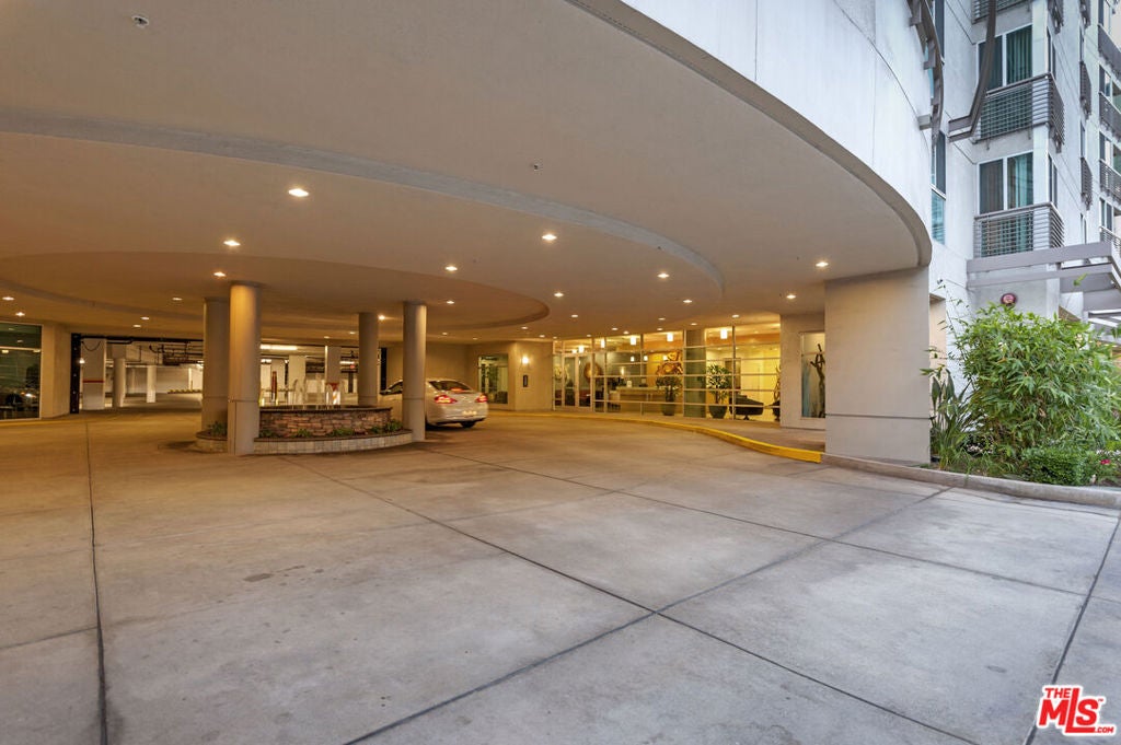267 S San Pedro Street 508