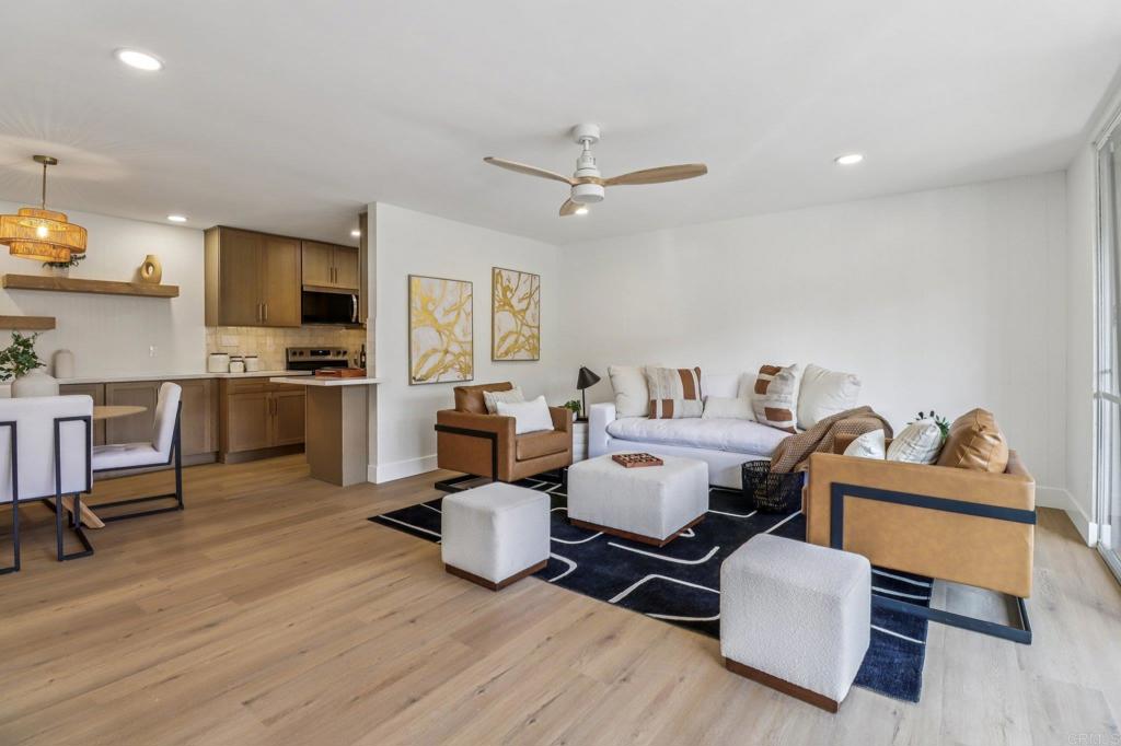 6455 La Jolla Boulevard