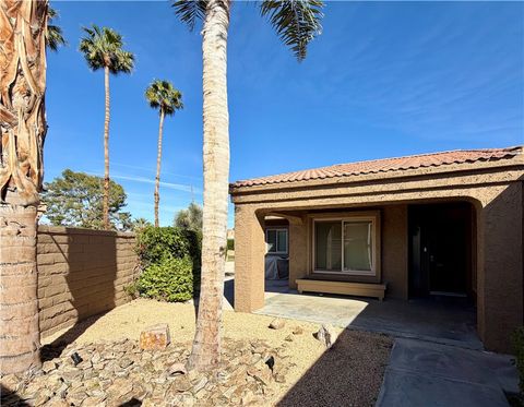 Photo of 44299 Capri Court Ct, Palm Desert, CA 92260 (MLS # PW26078571)