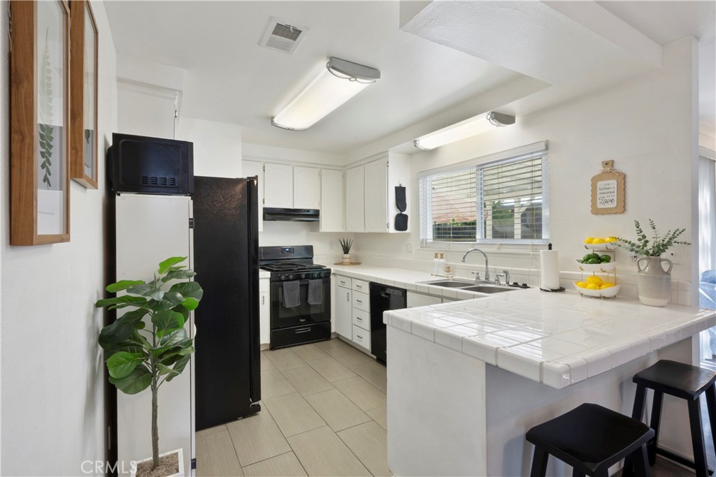 Village Grove/Border - Residential