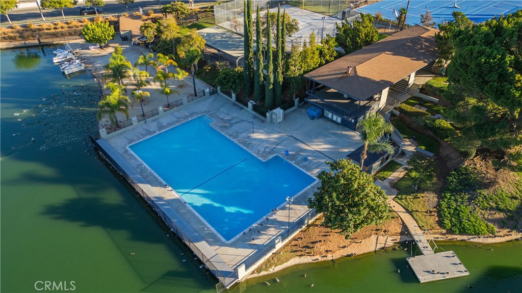 Village Grove/Border - Residential